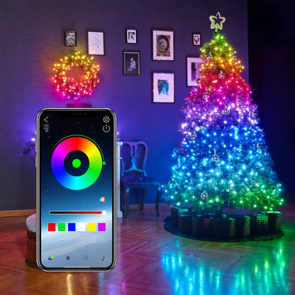Árbol de Navidad con luces controladas desde el celular